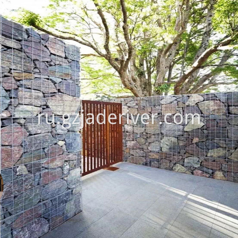 Slate courtyard decoration